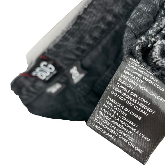 BDG Essential Mid Rise Distressed Black Cut Off Denim Shorts Size 28 - Picture 8 of 11